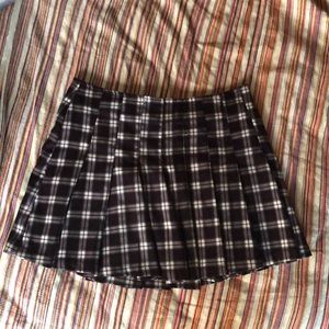 Burgundy red plaid skirt